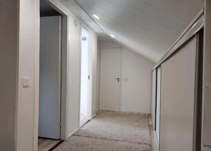 3 Bedroom Duplex דירה